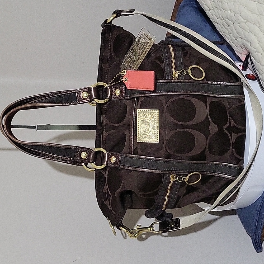 Coach Women's Bag - Elegant Gold